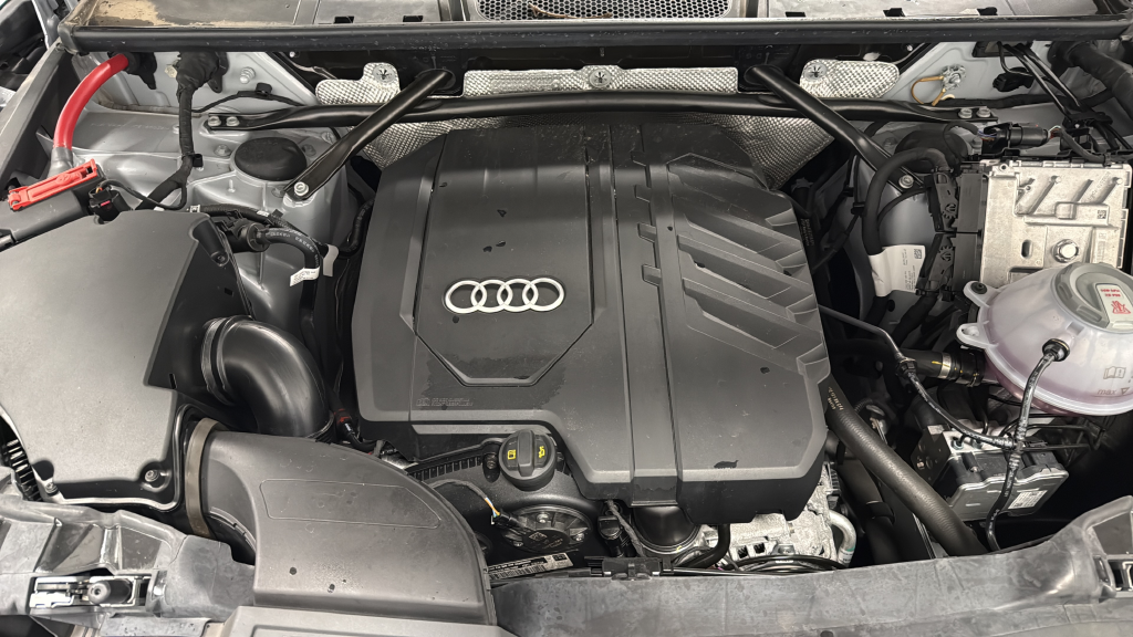 2024 Audi Q5 45 S line Premium quattro