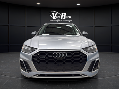 2024 Audi Q5 45 S line Premium quattro