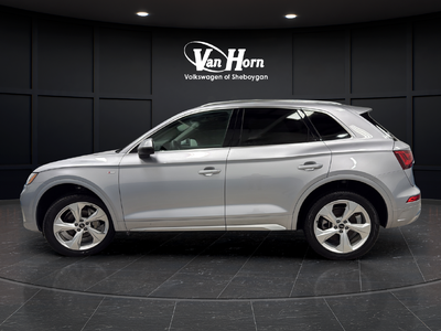 2024 Audi Q5 45 S line Premium quattro