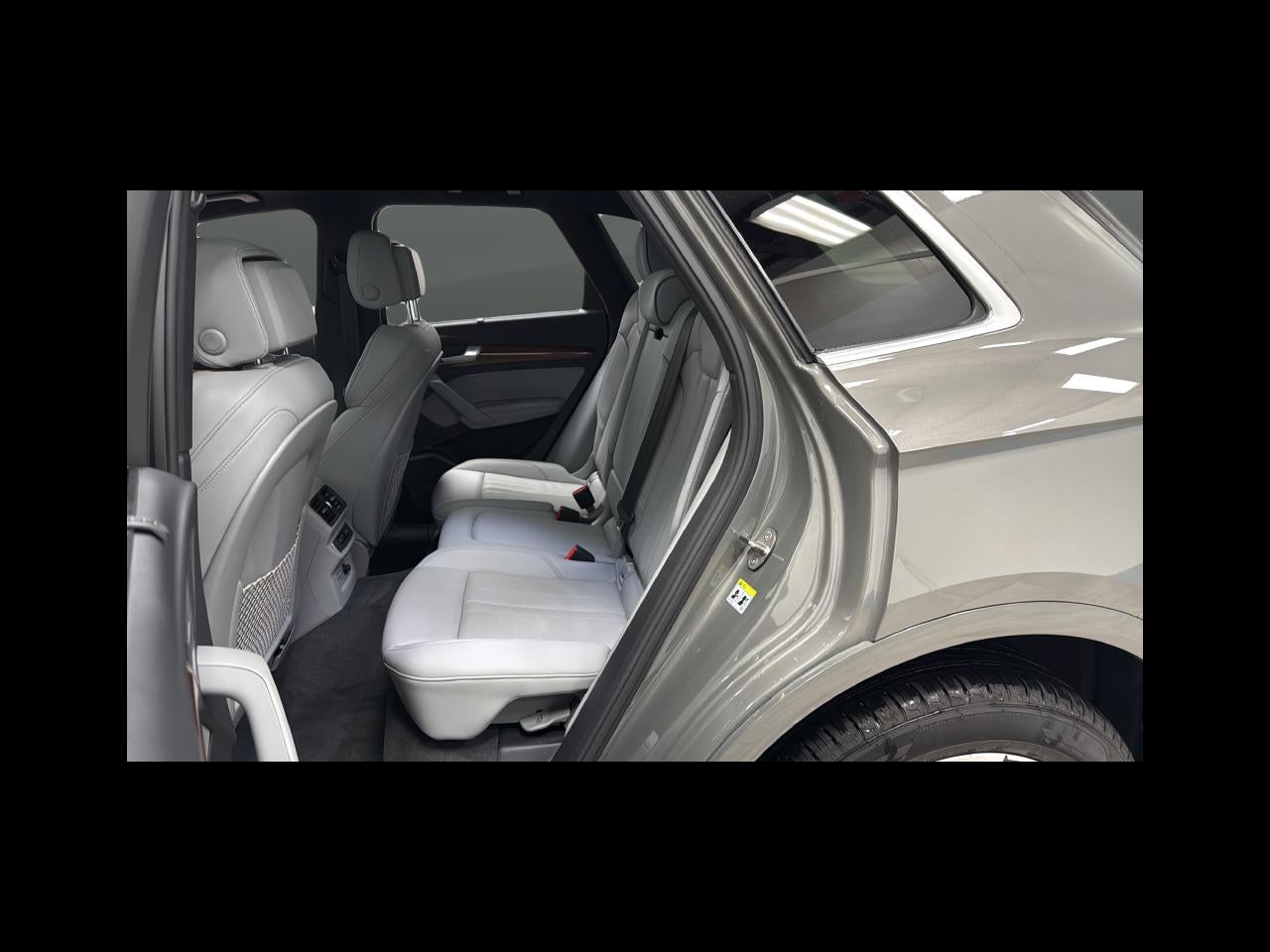 2023 Audi Q5 45 S line Premium quattro
