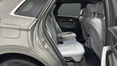 2023 Audi Q5 45 S line Premium quattro