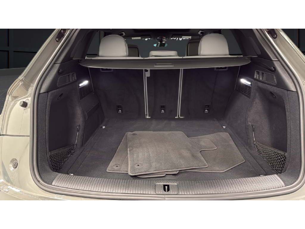 2023 Audi Q5 45 S line Premium quattro