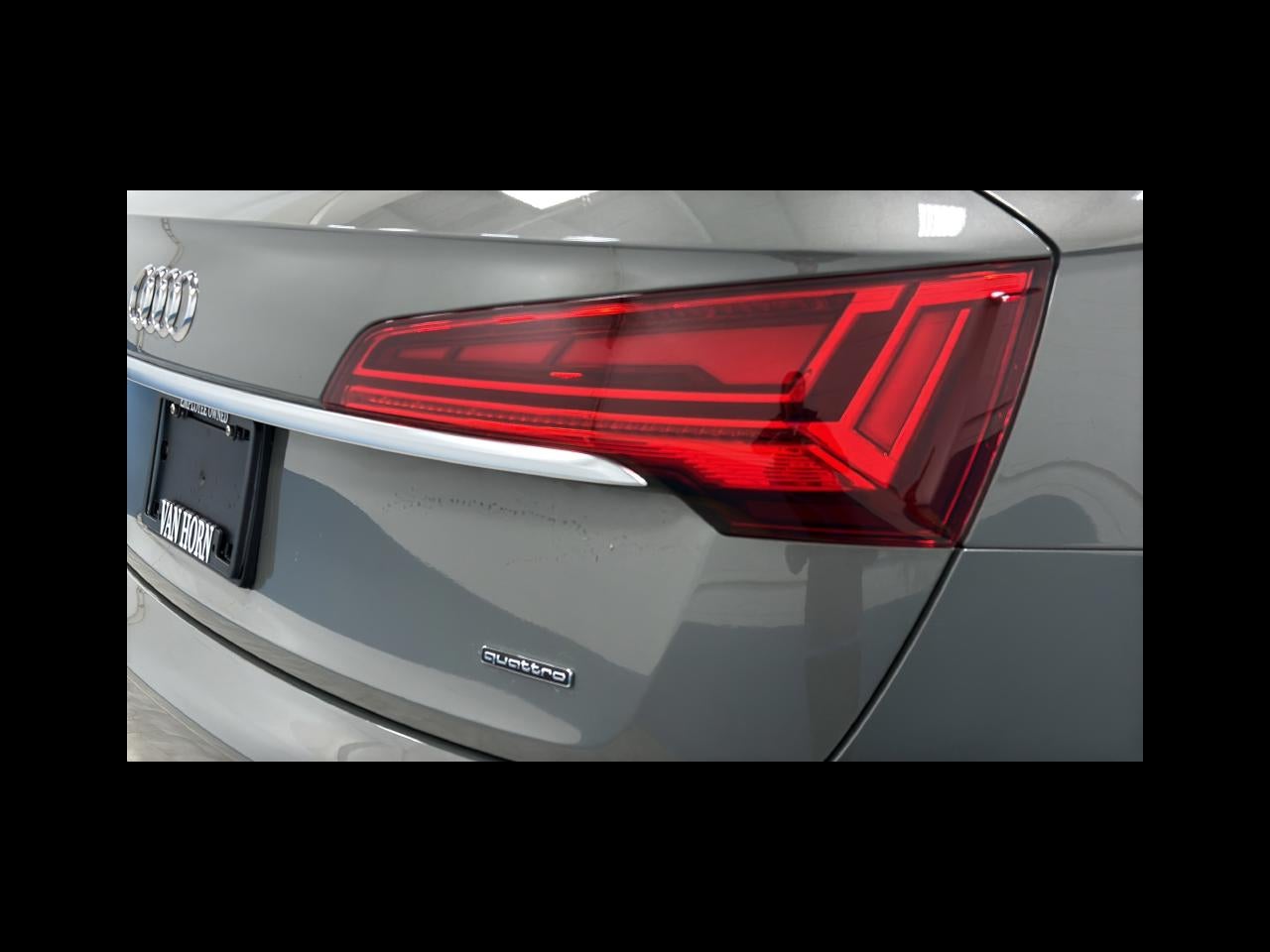 2023 Audi Q5 45 S line Premium quattro