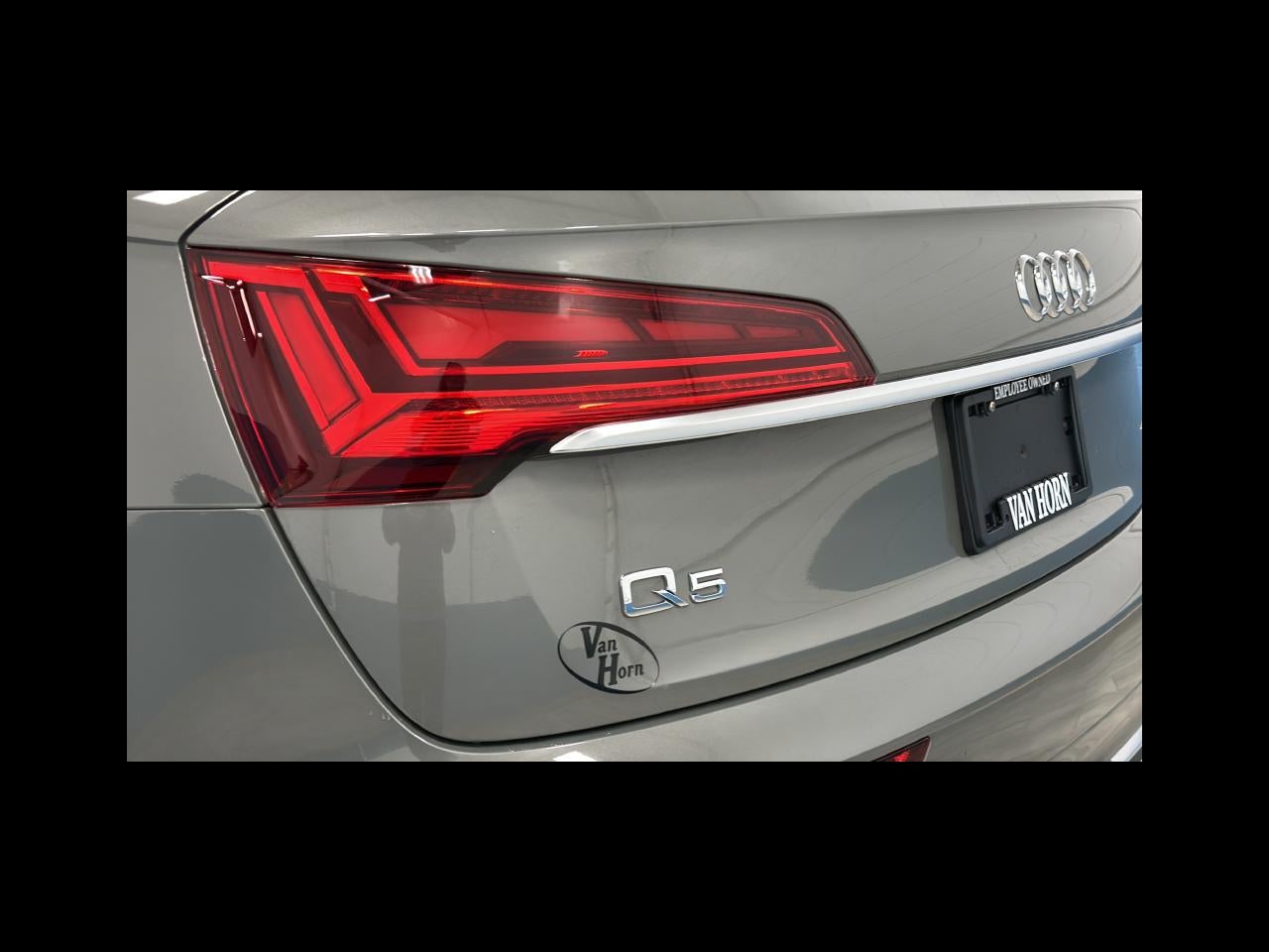 2023 Audi Q5 45 S line Premium quattro