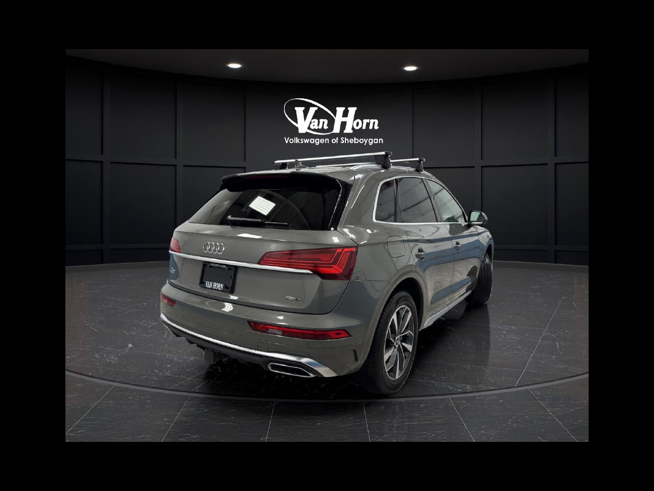 2023 Audi Q5 45 S line Premium quattro