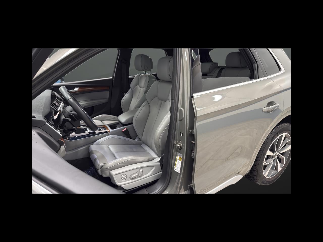2023 Audi Q5 45 S line Premium quattro