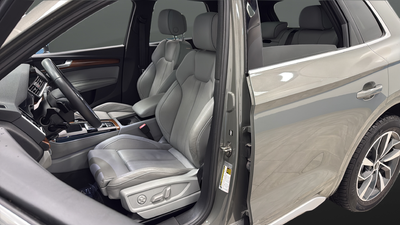 2023 Audi Q5 45 S line Premium quattro