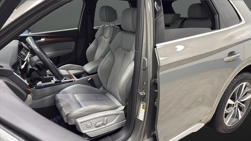 2023 Audi Q5 45 S line Premium quattro