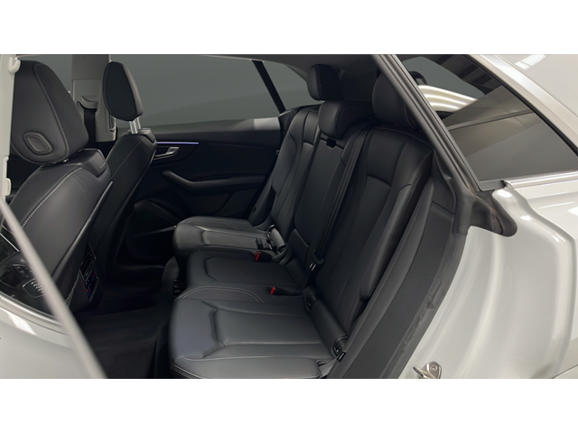 2023 Audi Q8 55 Premium Plus quattro
