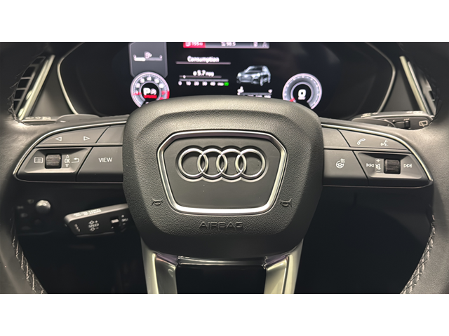 2023 Audi Q5 45 S line Prestige quattro