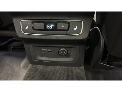 2023 Audi Q5 45 S line Prestige quattro