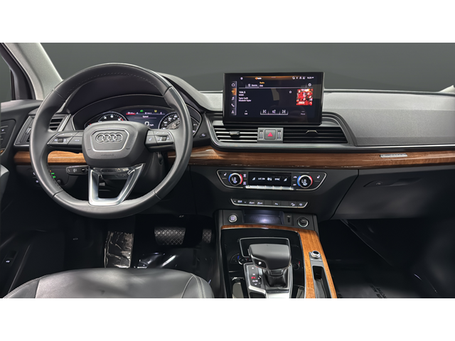 2023 Audi Q5 45 S line Premium quattro