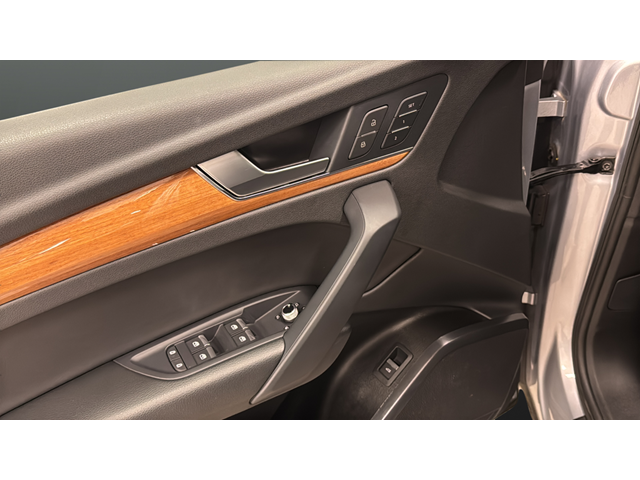 2023 Audi Q5 45 S line Premium quattro