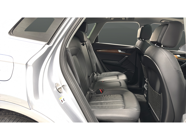 2023 Audi Q5 45 S line Premium quattro