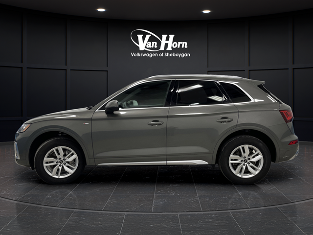 2023 Audi Q5 45 S line Premium quattro