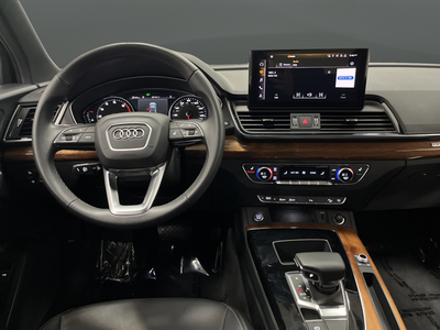 2023 Audi Q5 45 S line Premium quattro