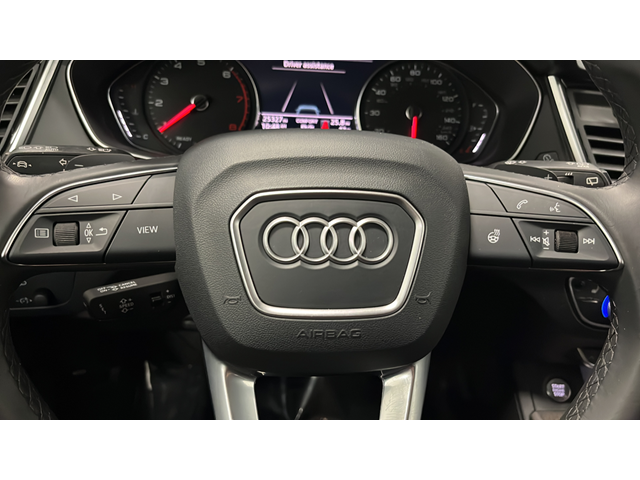 2023 Audi Q5 45 S line Premium quattro