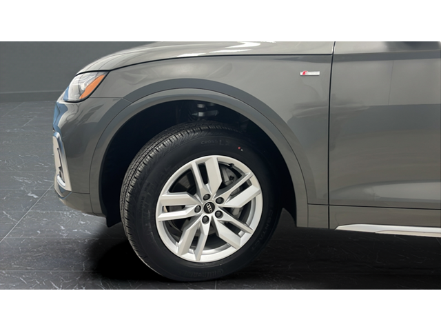 2024 Audi Q5 45 S line Premium quattro