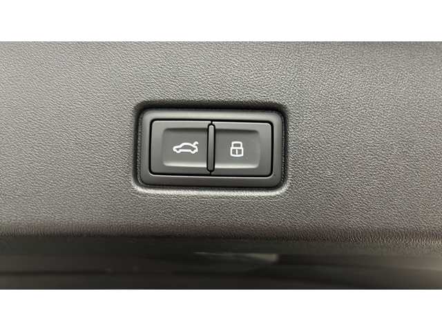 2023 Audi Q4 e-tron Premium quattro