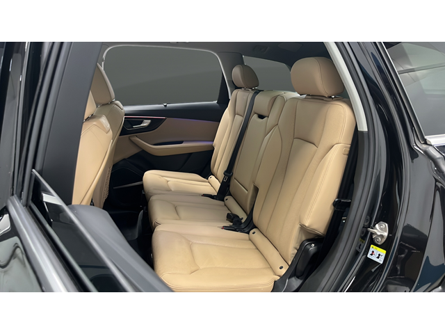 2023 Audi Q7 45 Premium Plus quattro