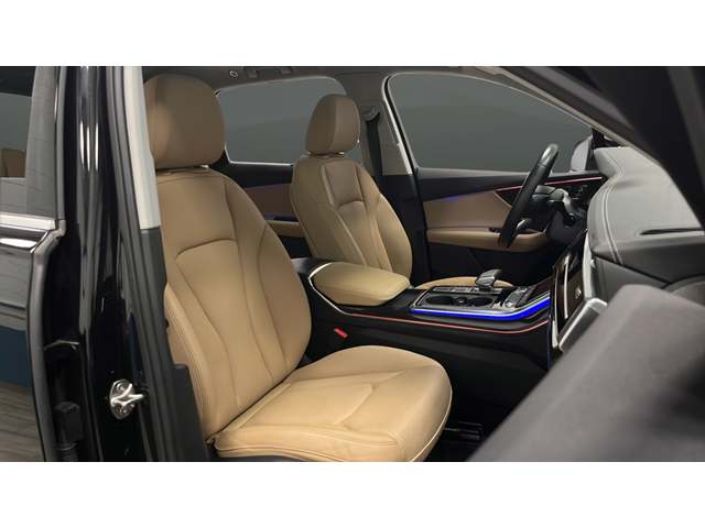 2023 Audi Q7 45 Premium Plus quattro