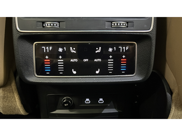 2023 Audi Q7 45 Premium Plus quattro