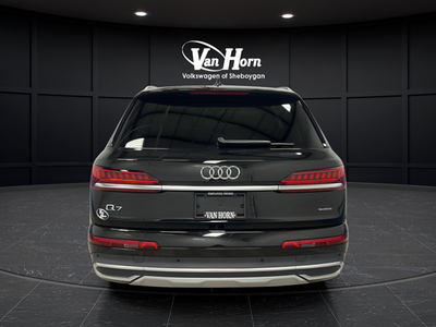 2023 Audi Q7 45 Premium Plus quattro