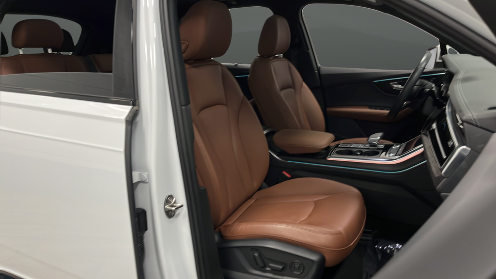 2023 Audi Q7 45 Premium Plus quattro