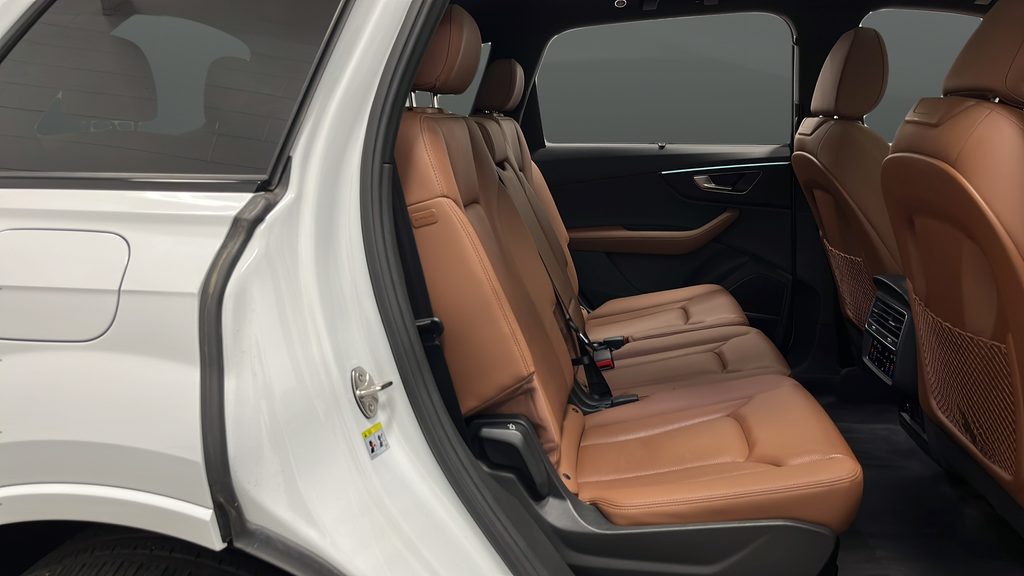 2023 Audi Q7 45 Premium Plus quattro