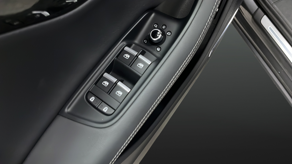 2025 Audi Q7 55 Premium Plus quattro
