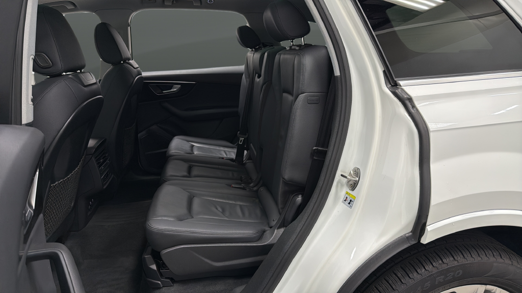 2022 Audi Q7 55 Premium Plus quattro