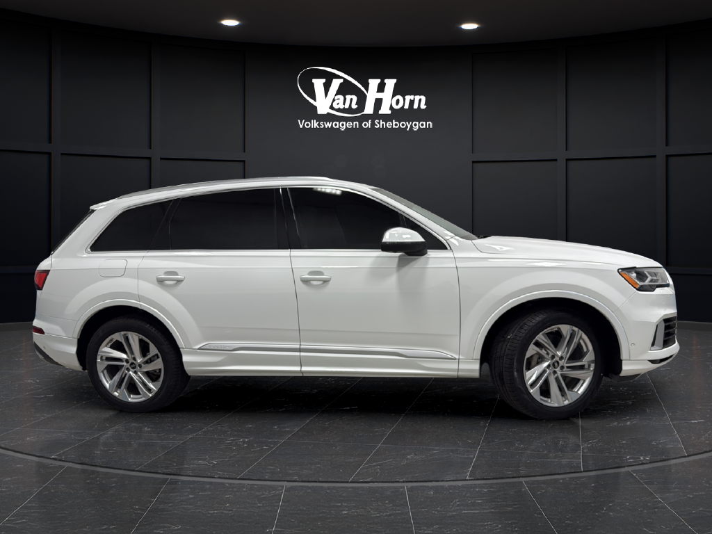 2022 Audi Q7 55 Premium Plus quattro
