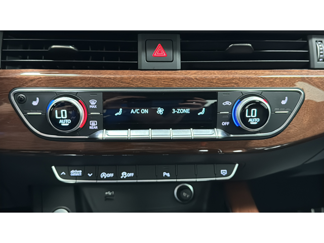 2023 Audi A4 40 Premium quattro