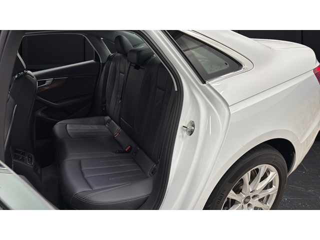 2023 Audi A4 40 Premium quattro