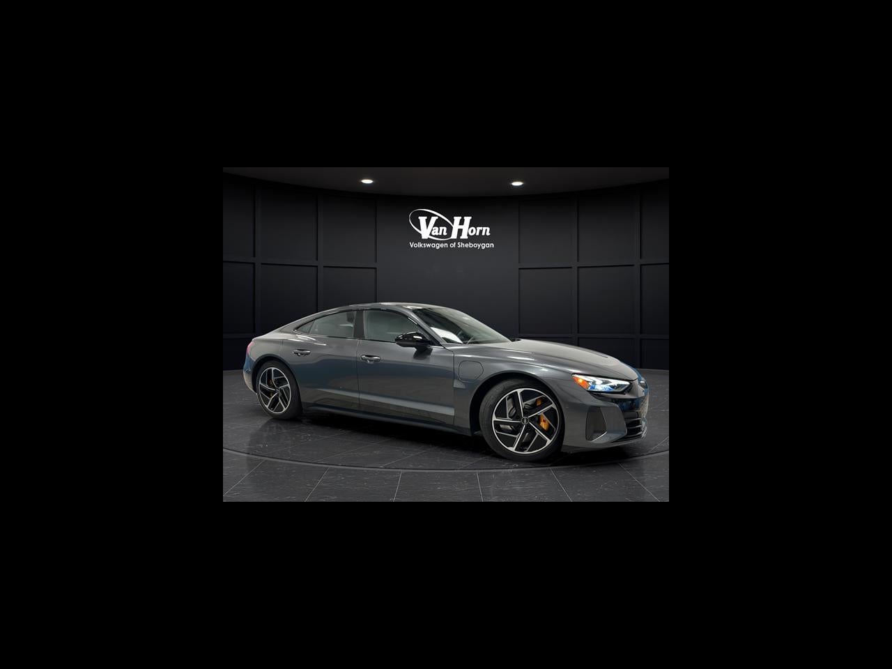 2023 Audi RS e-tron GT Base