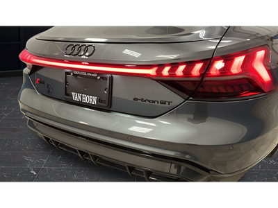 2023 Audi RS e-tron GT Base quattro
