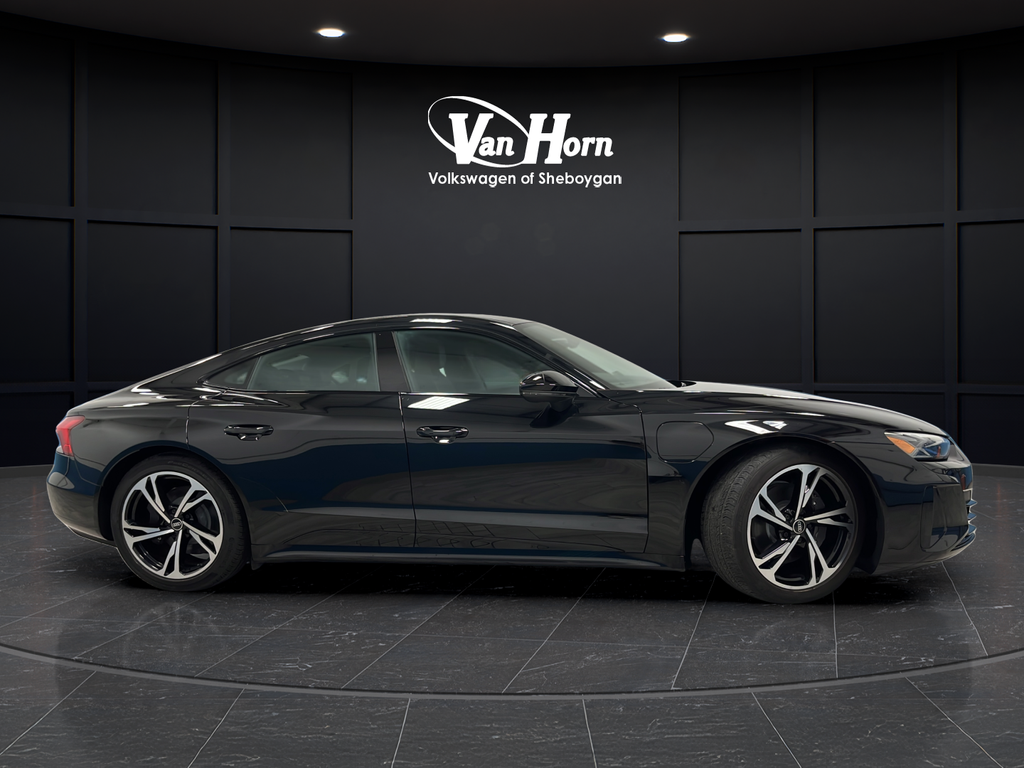 2023 Audi e-tron GT Premium Plus quattro