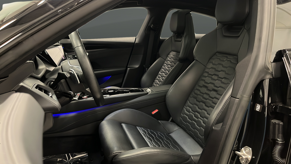 2023 Audi e-tron GT Premium Plus quattro
