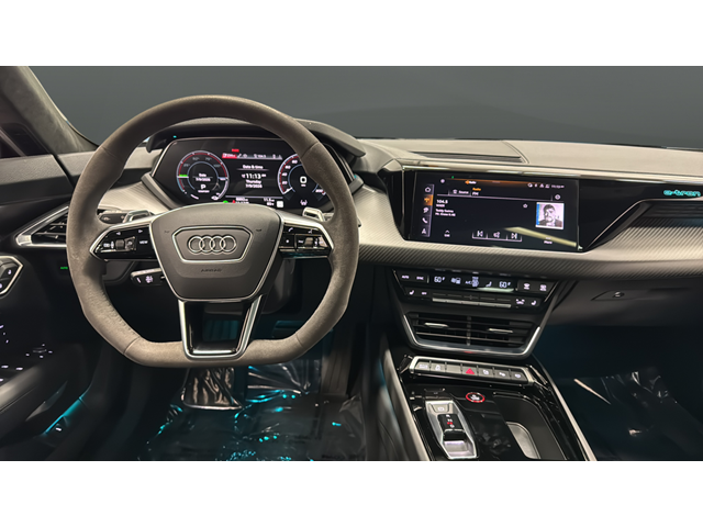 2024 Audi e-tron GT Prestige quattro
