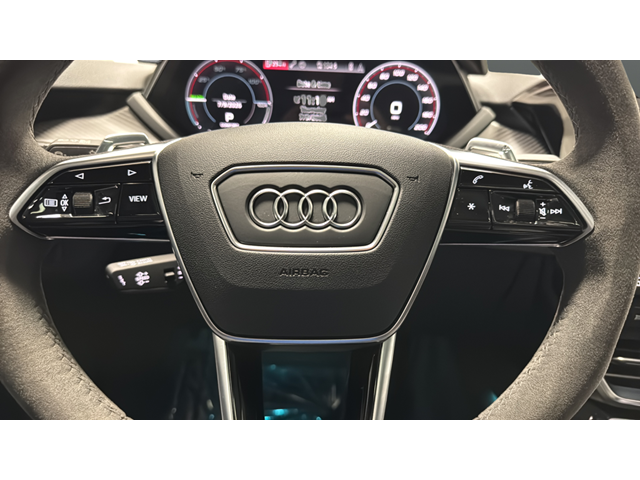 2024 Audi e-tron GT Prestige quattro