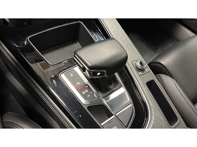 2023 Audi A4 45 S line Premium Plus quattro