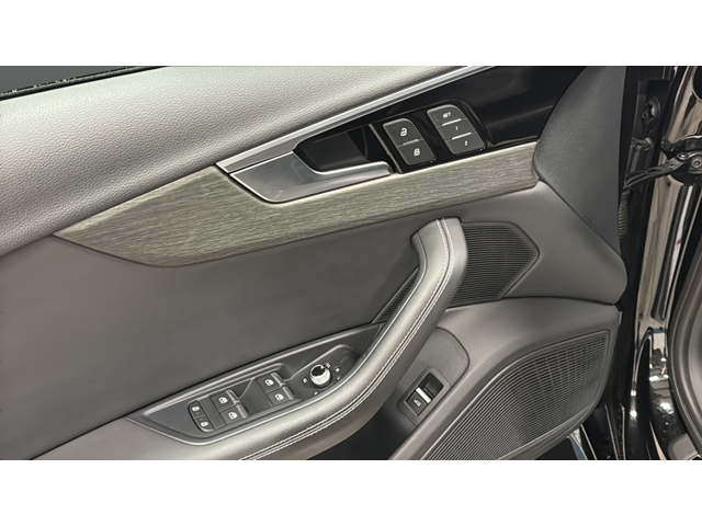 2023 Audi A4 45 S line Premium Plus quattro