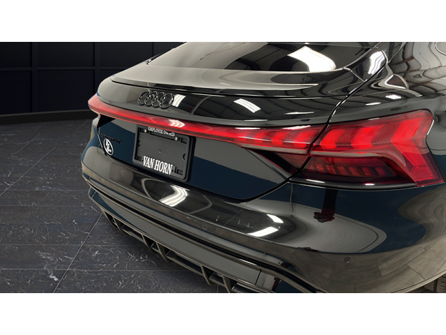 2022 Audi e-tron GT Prestige quattro