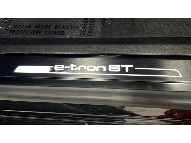 2022 Audi e-tron GT Prestige quattro