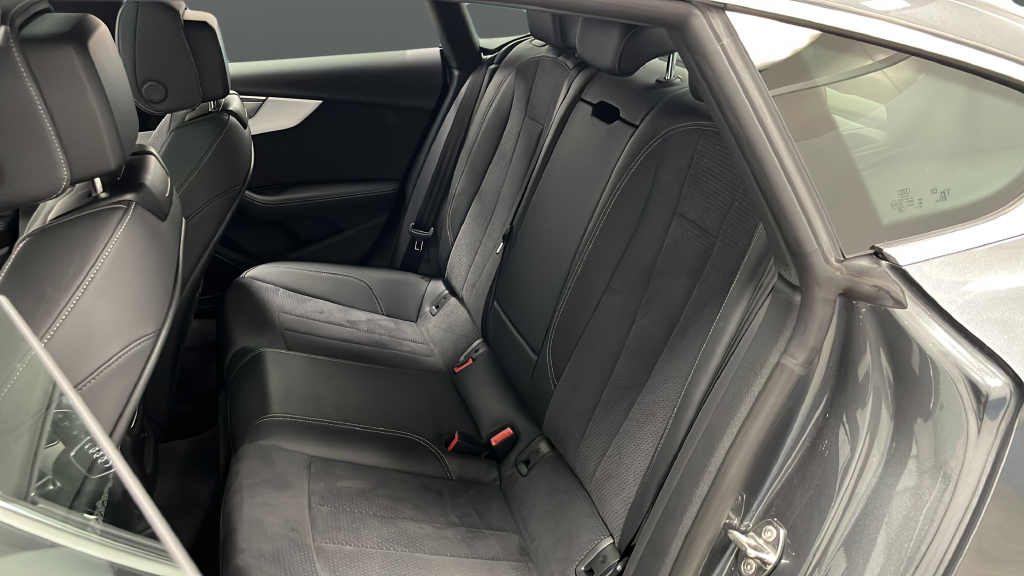 2023 Audi A5 Sportback 45 S line Premium Plus quattro