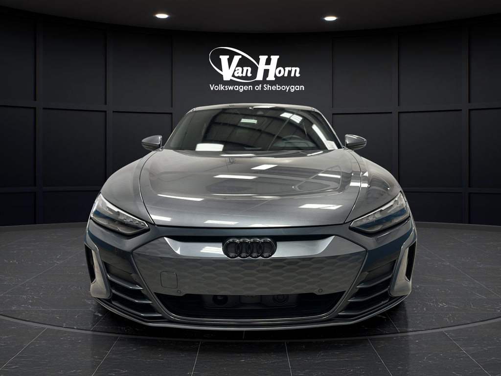 2024 Audi e-tron GT Premium Plus quattro