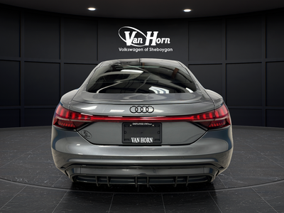 2024 Audi e-tron GT Premium Plus quattro