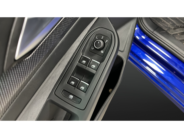2025 Volkswagen Golf R 2.0T